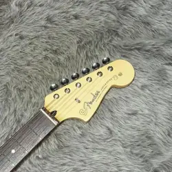 FENDER 2024 COLLECTION MADE IN JAPAN HYBRID II JAZZMASTER RW QUILT RED BERYL