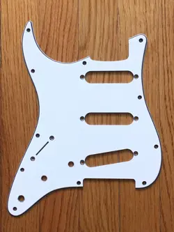 LEFTY STRAT PICKGUARD