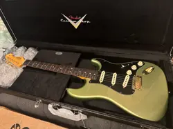 FENDER CUSTOM SHOP LIMITED-EDITION '65 DUAL-MAG STRAT JOURNEYMAN RELIC ELECTRIC