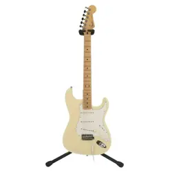 FENDER JAPAN ST-45 STRATOCASTER ELECTRIC GUITAR WHITE USED WITH SOFT CASE