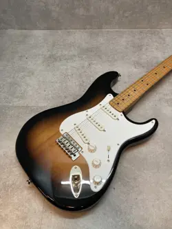 SQUIER BY FENDER CLASSIC VIBE '50S STRATOCASTER ELECTRIC GUITAR SUNBURST USED