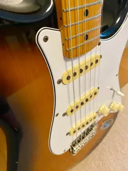 FENDER JAPAN STRATOCASTER N SERIAL NUMBER / ELECTRIC GUITAR ｗ/ SC MADE IN JAPAN