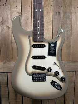FENDER 70TH-ANNIVERSARY VINTERA II ANTIGUA STRATOCASTER ELECTRIC GUITAR ANTIGUA