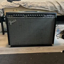 FENDER CHAMPION 100 COMBO AMP