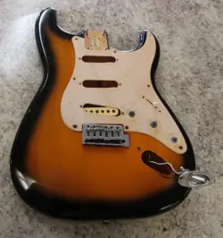 GENUINE FENDER SQUIER AFFINITY STRAT GUITAR BODY SUNBURST PROJECT PARTS 2TS 2008