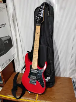 IBANEZ GIO MIKRO ELECTRIC GUITAR CANDY APPLE RED COLOR & FENDER SOFT CASE