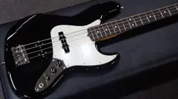 FENDER AMERICAN PROFESSIONAL II JAZZ BASS /  / BLACK