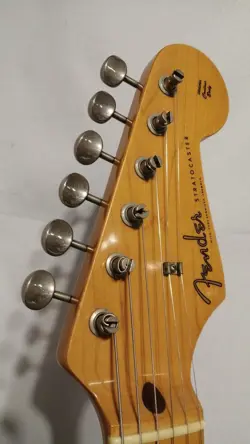 ST57-95 ELECTRIC GUITAR