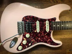 ELECTRIC GUITAR FENDER MEXICO CLASSIC 60S STRATOCASTER 2001 SHELL PINK