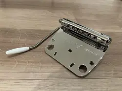 DYNAMIC TREMOLO BRIDGE