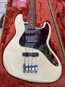 FENDER CLASSIC 60S JAZZ BASS LACQUER OLYMPIC WHITE