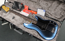 FENDER AMERICAN PROFESSIONAL II PRECISION BASS ROSEWOOD - DARK NIGHT WITH CASE