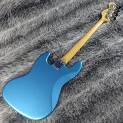 FENDER VINTERA II 60S JAZZ BASS LAKE PLACID BLUE CLASS B SAFE DELIVERY FROM JAPA
