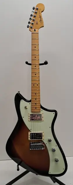 METEORA GUITAR W/GIG