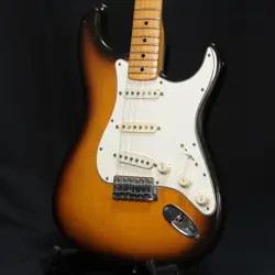 FENDER 1975 STRATOCASTER SUNBURST/M #GGEG9