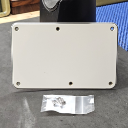 90'S FENDER USA STRAT PLUS DELUXE GUITAR NO HOLE TREMOLO COVER PLATE 3-PLY WHITE