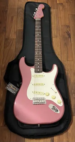 ELECTRIC GUITAR FENDER CHAR STRATOCASTER BURGUNDY WITH GIG BAG