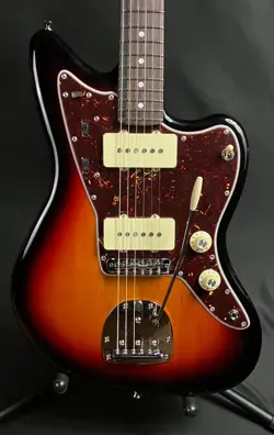FENDER AMERICAN PROFESSIONAL II JAZZMASTER ELECTRIC GUITAR 3-TONE SUNBURST