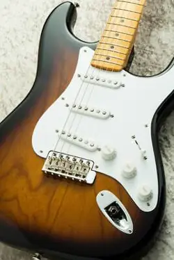 FENDER 70TH ANNIVERSARY AMERICAN VINTAGE II 1954 STRATOCASTER  2 COLOR SUNBURS