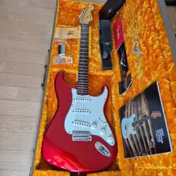 FENDER CUSTOM SHOP VINTAGE STRATOCASTER