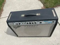 FENDER VIBROLUX REVERB