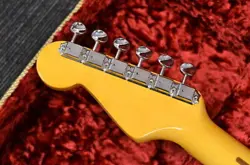 FENDER 70TH ANNIVERSARY AMERICAN VINTAGE II 1954 STRATOCASTER 2 COLOR SUNBURST