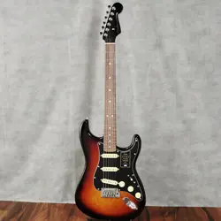 FENDER AMERICAN ULTRA LUXE STRATOCASTER ROSEWOOD 2 COLOR SUNBURST