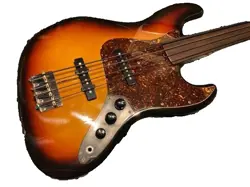 FRETLESS USED ELECTRIC