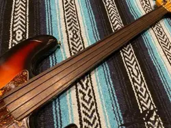 FRETLESS USED