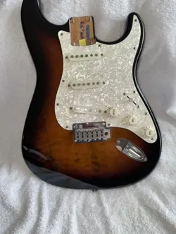 CHERRY STRAT PHOTO