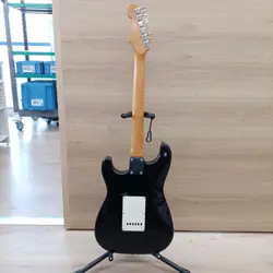 STRATOCASTER USED MAPLE