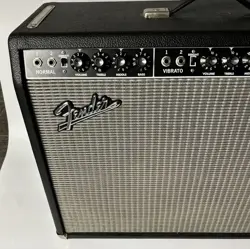 FENDER 65 TWIN REVERB USED