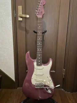 FENDER CUSTOM SHOP 1960 STRATOCASTER GUITAR FROM JAPAN