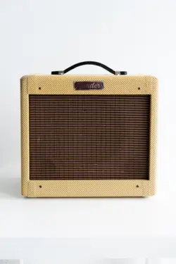 VINTAGE FENDER BRONCO 38W TWEED GUITAR COMBO AMP PR258 - GREAT WORKING CONDITION