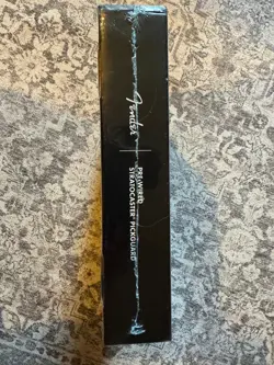 FENDER STRATOCASTER SSS