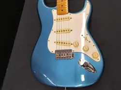1973 STRATOCASTER LAKE