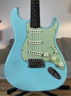 JOURNEYMAN STRATOCASTER DAPHNE