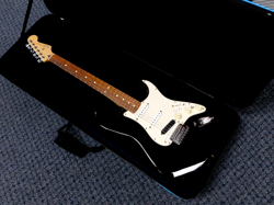 2002 FENDER STANDARD STRATOCASTER ROLAND READY 13 PIN MIDI SYNTH GUITAR W/CASE!