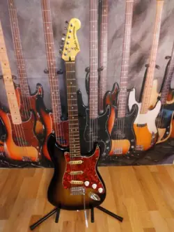 FENDER SQUIER MODIFIED STRATOCASTER GUITAR