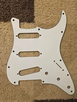 PICKGUARD W/ REVERSE