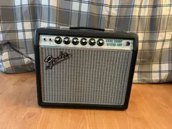 FENDER '68 CUSTOM VIBRO CHAMP REVERB 5W 1X10 GUITAR COMBO AMP NEAR MINT