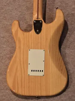 FENDER JAPAN ST71/ASH NAT/M