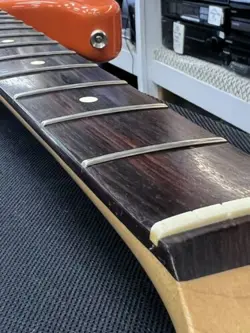 CAPRI ORANGE STRATOCASTER