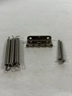 2018 FENDER STRATOCASTER STANDARD TREMOLO CLAW SPRINGS & SCREWS