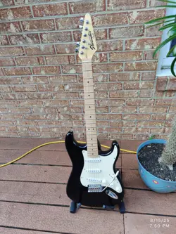 VINTAGE FENDER ARROW HEAD STARCASTER