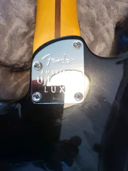FENDER ULTRA LUXE