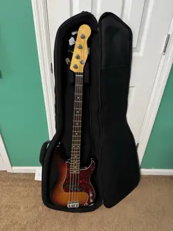 USED FENDER USA AMERICAN PROFESSIONAL PRECISION BASS/WARMOTH JAZZ BASS NECK