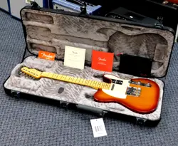 2025 FENDER AMERICAN PROFESSIONAL II TELECASTER! W/ CASE! SIENNA SUNBURST!  NICE
