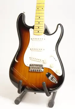 FENDER STORIES COLLECTION
