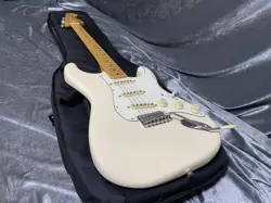 LIMITED PRODUCTION FENDER MADE IN JAPAN JV MODIFIED 60S STRATOCASTER 2022 SAFE D